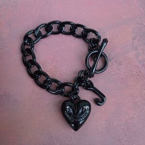 Juicy Couture Y2K Rare Black!! Enamel Puffy Heart Starter Vintage Charm Bracelet